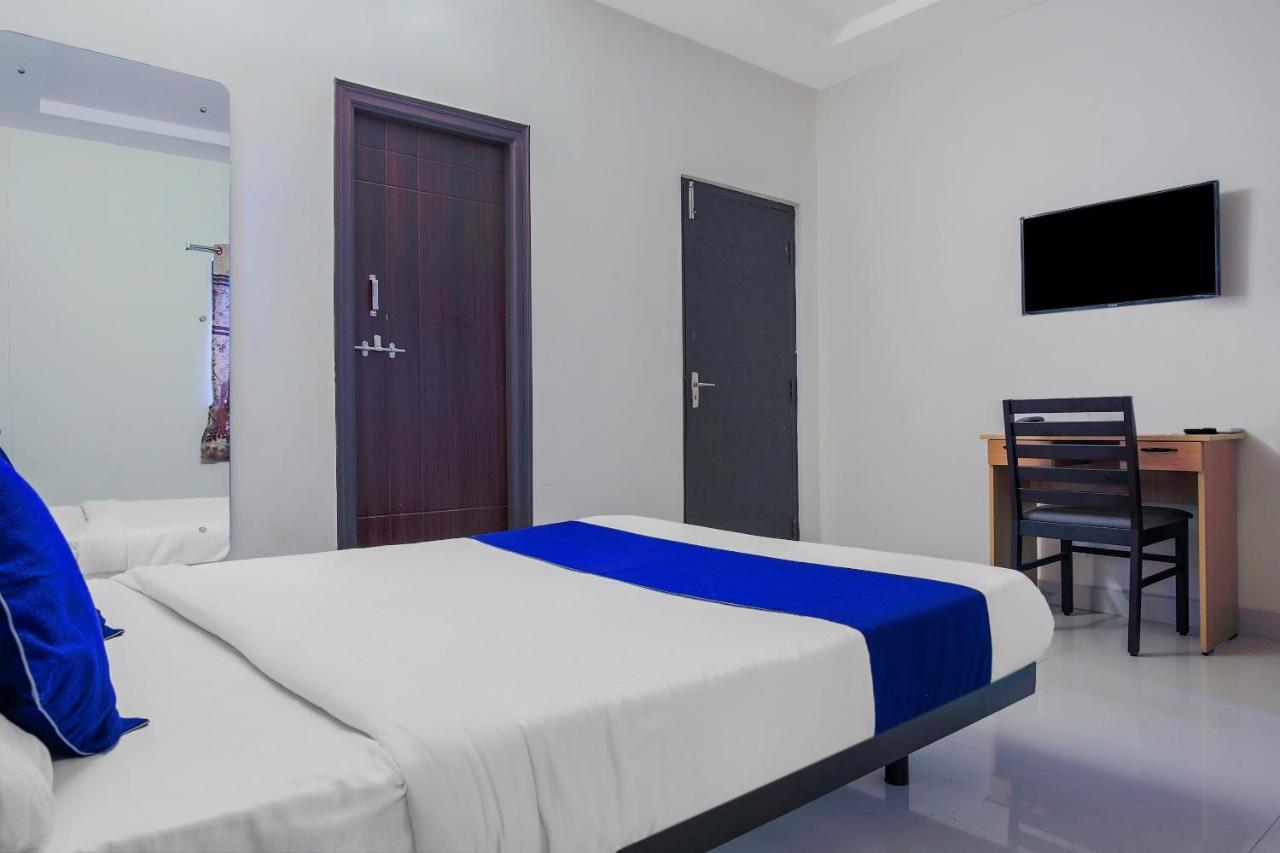 Hotel Oyo Silverkey 74581 Nallagandla Hajdarábád Exteriér fotografie